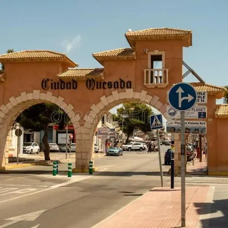 A Beautiful 2 Bedroom Townhouse - Cerezas Holiday home